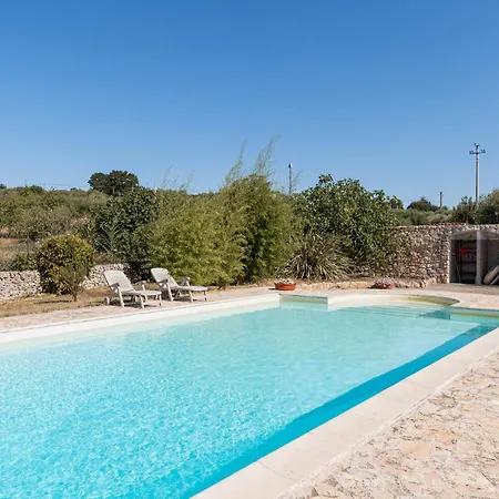Tulipano Trullo Experience Con Piscina Alberobello