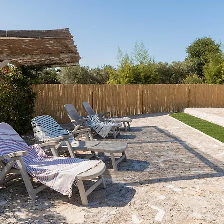Tulipano Trullo Experience Con Piscina אלברובלו