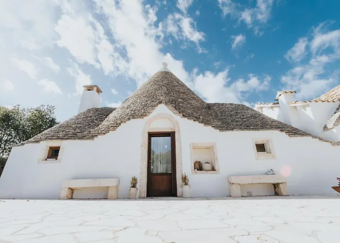 Trullo Tulipano Con Piscina Daire